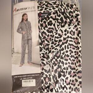 New in Pack 100% Cotton Flannel Pink/Black White Leopard Pyjamas Medium or Large